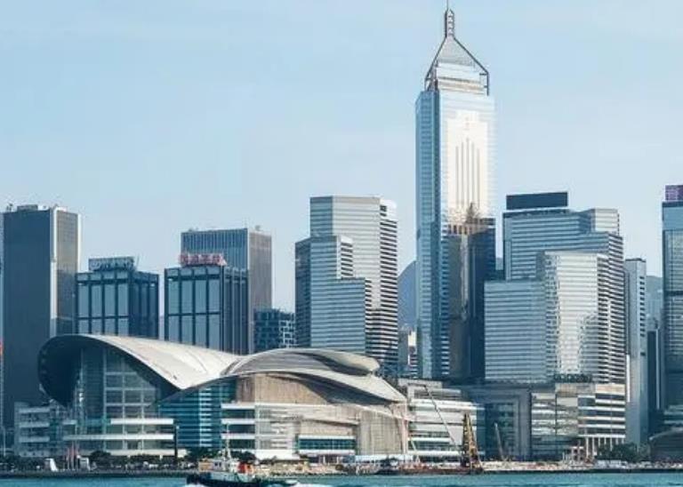 公司上市前老板的股份占多少合適